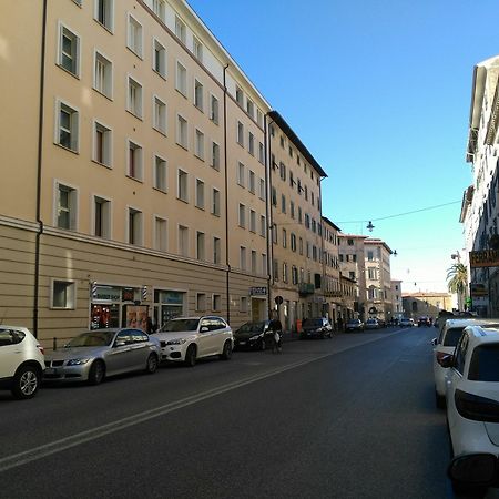 La Casina Di Guido E Emy Apartment Livorno Exterior photo